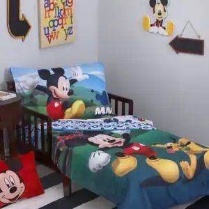 Disney Mickey Mouse Kids 4 piece toddler Bedding Set - Blue